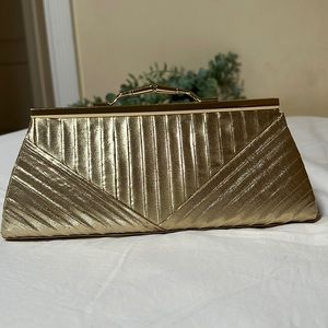 Gold clutch